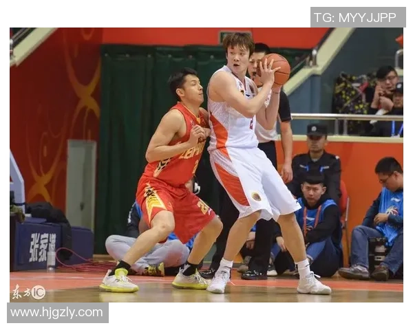 高诗岩：从青年才俊到篮球赛场的璀璨明星之路